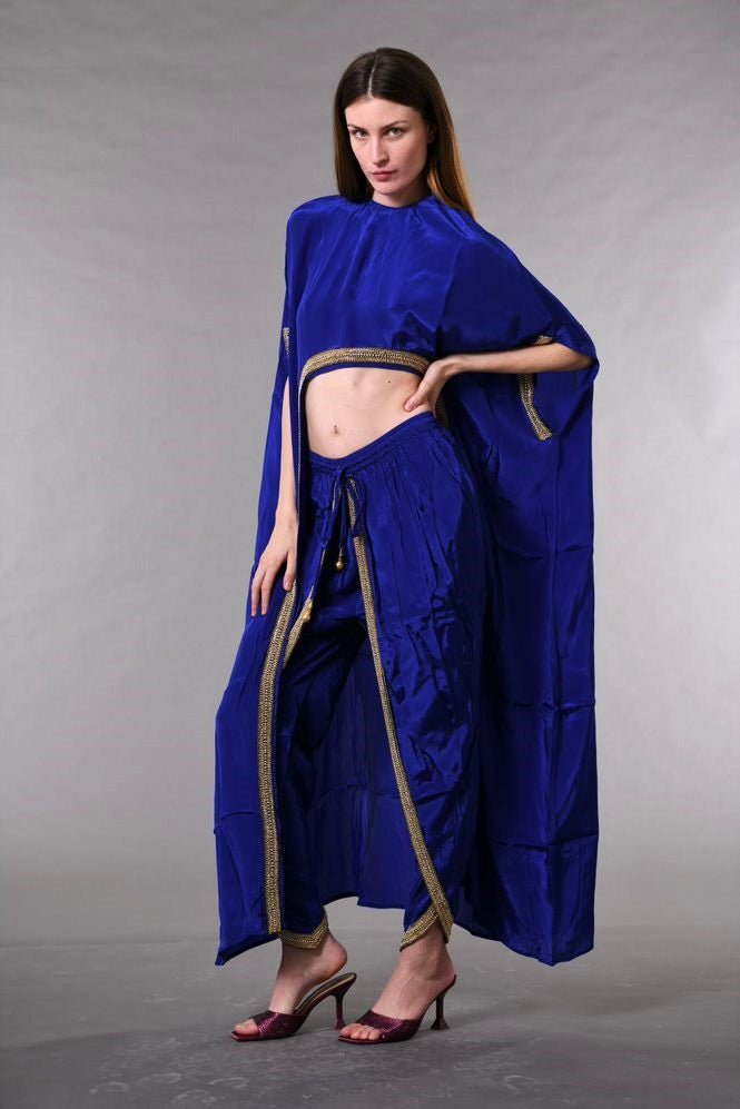 BR560 Cape with Pants ROYAL