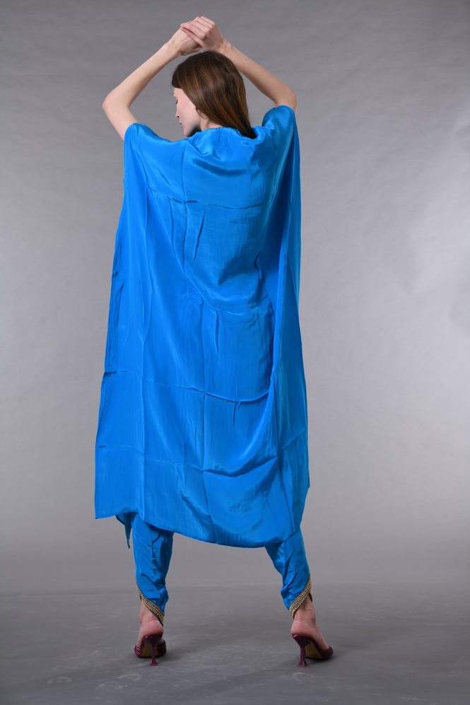 BR560 Cape with Pants TURQUOISE