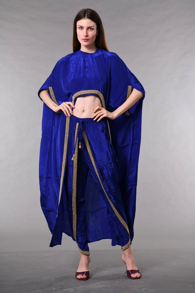 BR560 Cape with Pants ROYAL